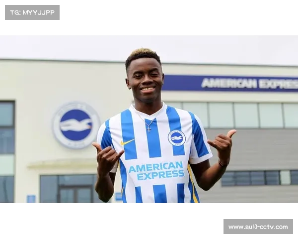 布莱顿寄望范黑克接班邓克 打造防线新核心